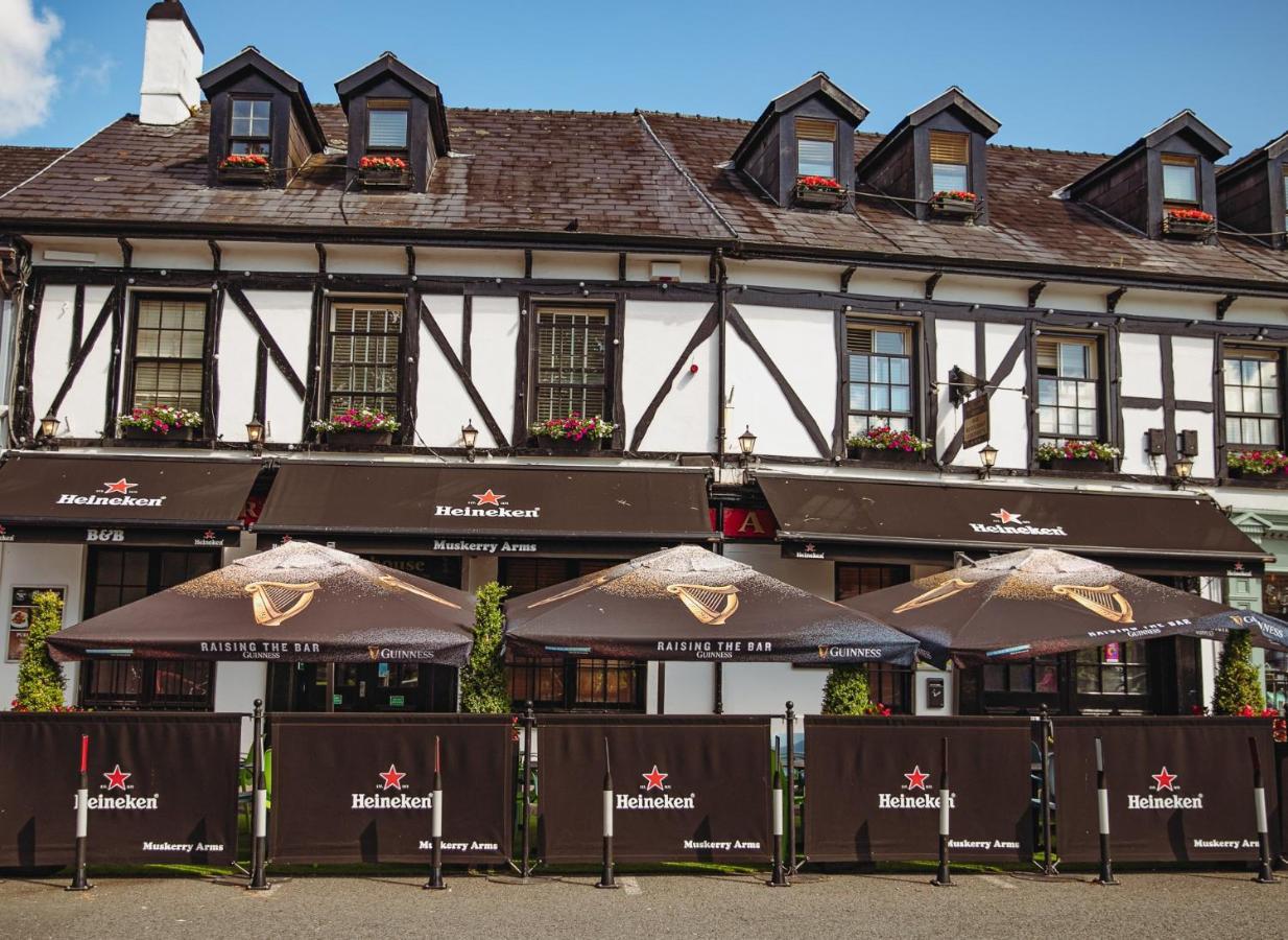 Muskerry Arms Bar And B&B Blarney Esterno foto