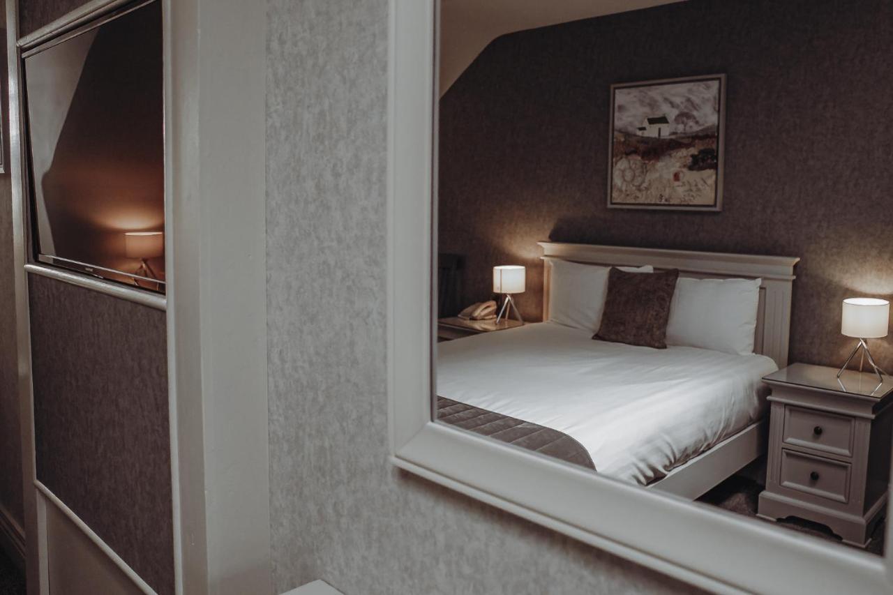 Muskerry Arms Bar And B&B Blarney Esterno foto