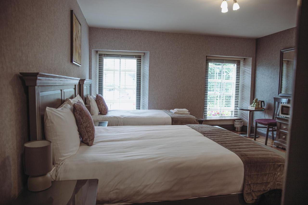 Muskerry Arms Bar And B&B Blarney Esterno foto