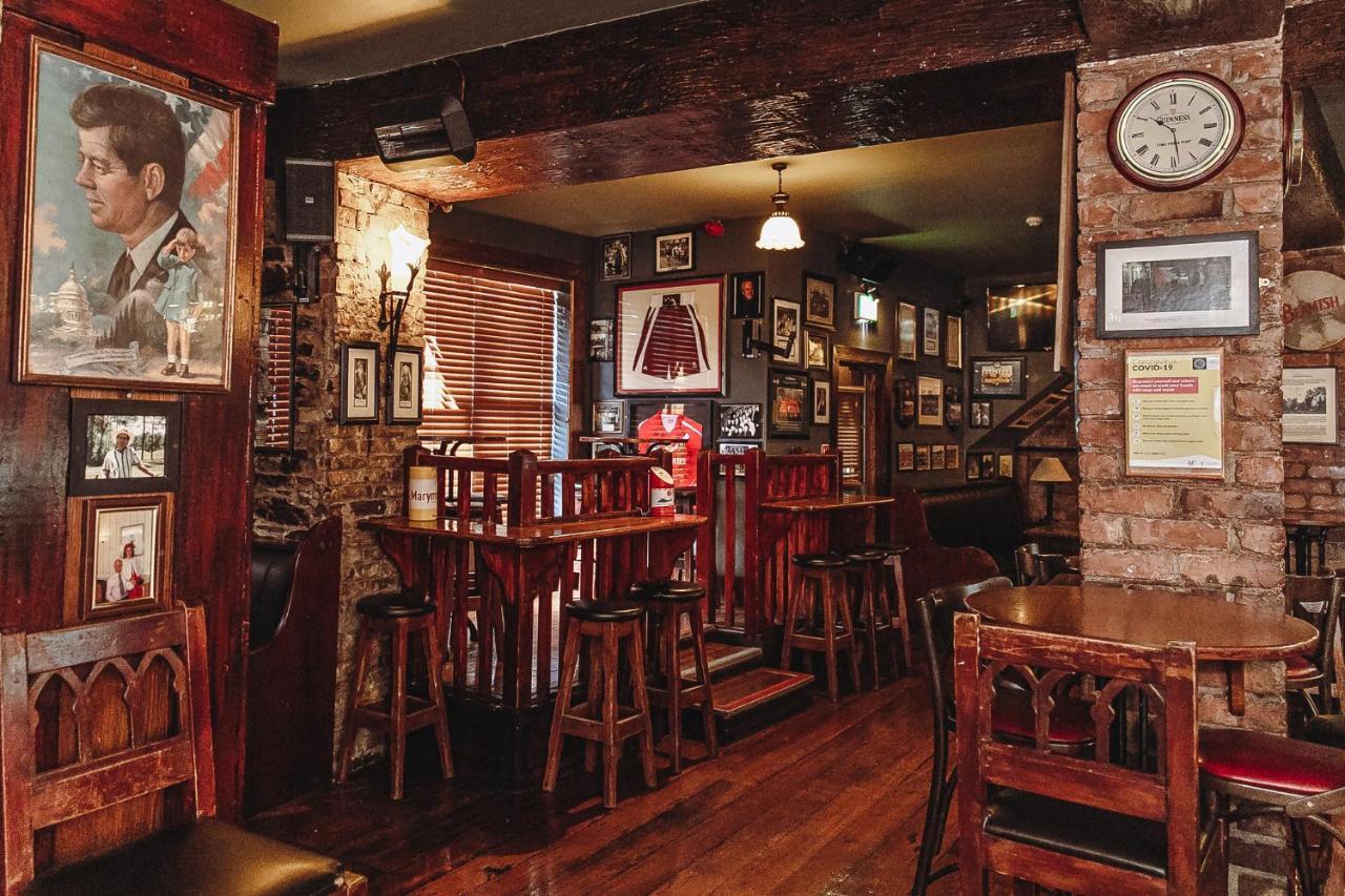 Muskerry Arms Bar And B&B Blarney Esterno foto