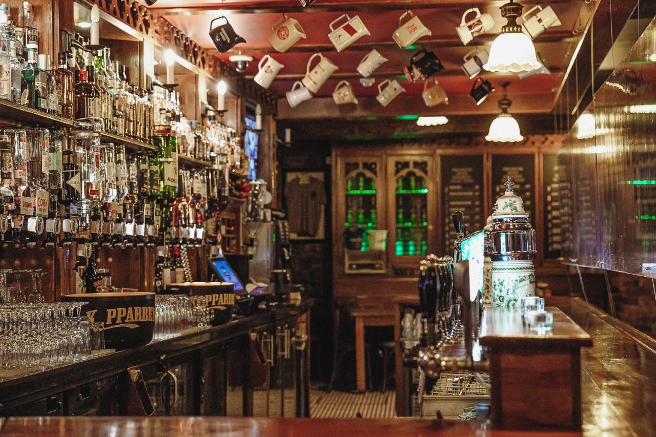 Muskerry Arms Bar And B&B Blarney Esterno foto