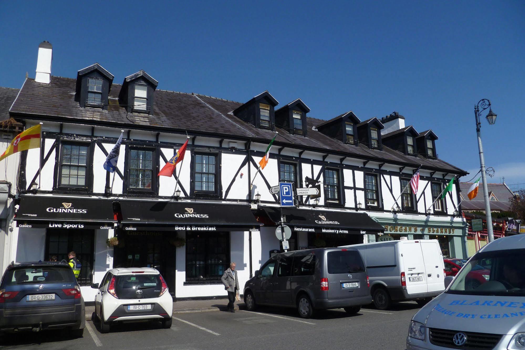 Muskerry Arms Bar And B&B Blarney Esterno foto