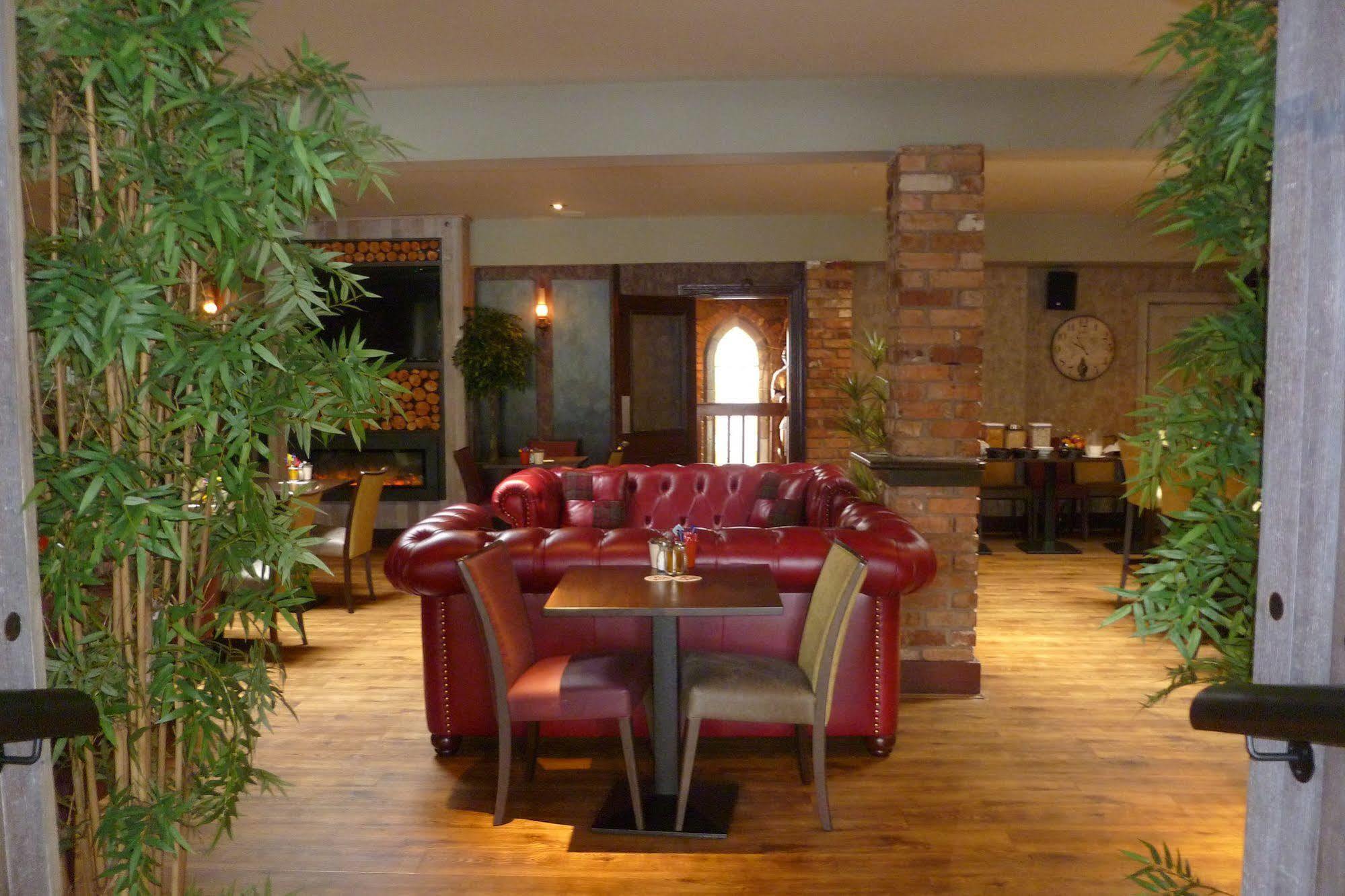 Muskerry Arms Bar And B&B Blarney Esterno foto