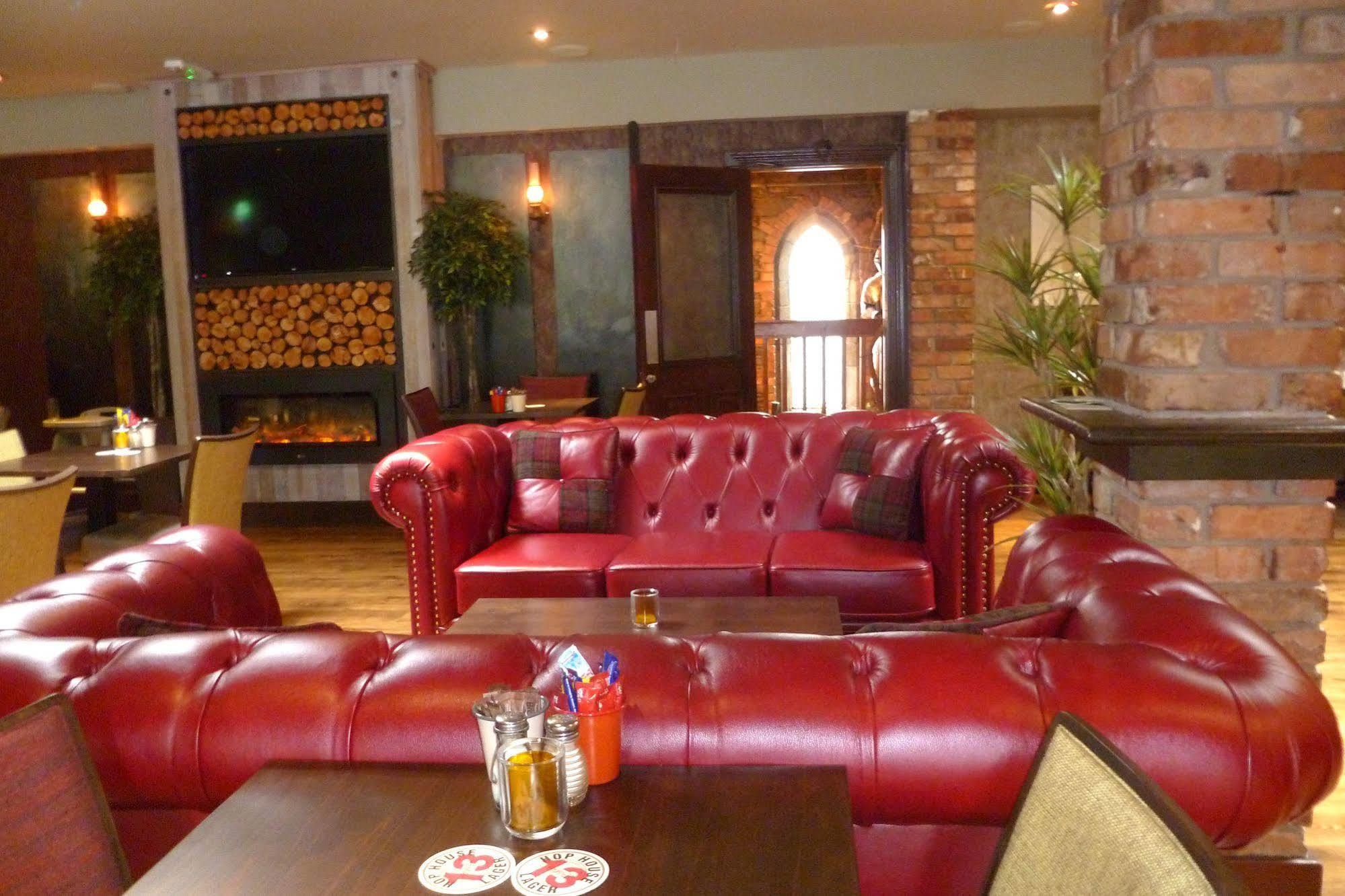 Muskerry Arms Bar And B&B Blarney Esterno foto